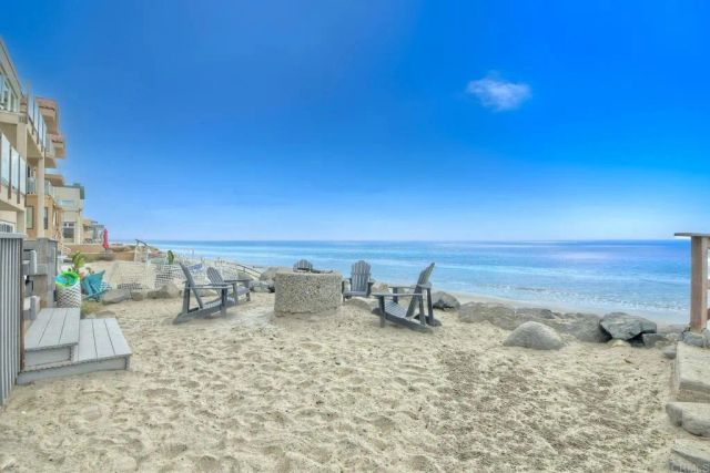 1409 S Pacific Street, Oceanside, CA 92054