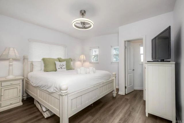 1409 S Pacific Street, Oceanside, CA 92054