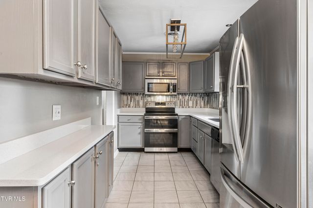 3648 Crest Road, Kingsport, TN 37664