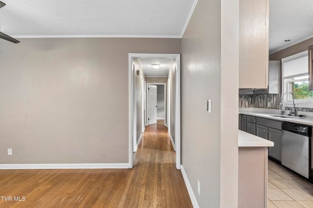 3648 Crest Road, Kingsport, TN 37664