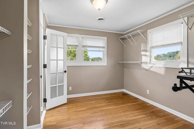 3648 Crest Road, Kingsport, TN 37664