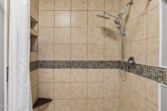 3648 Crest Road, Kingsport, TN 37664