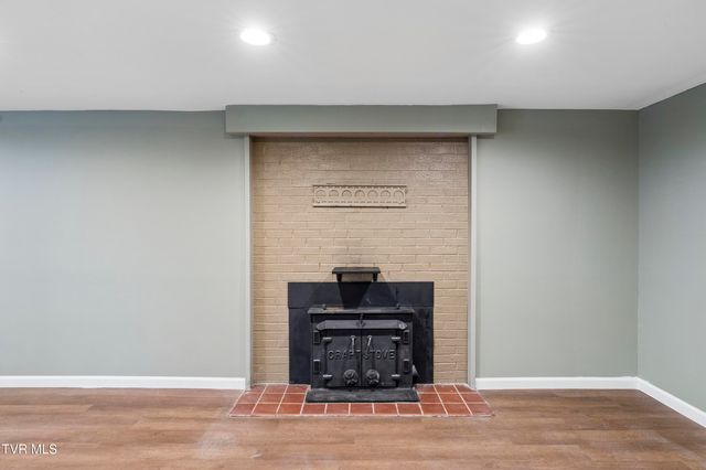 3648 Crest Road, Kingsport, TN 37664