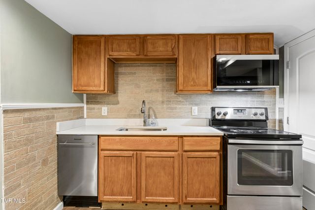 3648 Crest Road, Kingsport, TN 37664