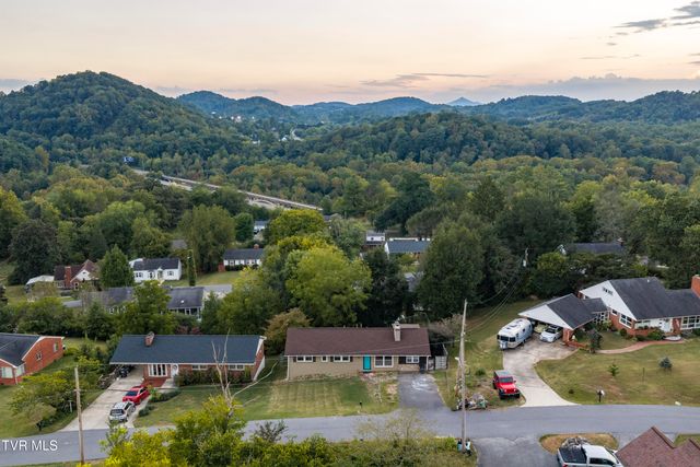 3648 Crest Road, Kingsport, TN 37664