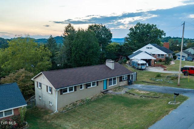 3648 Crest Road, Kingsport, TN 37664