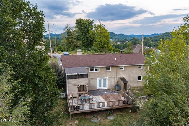 3648 Crest Road, Kingsport, TN 37664