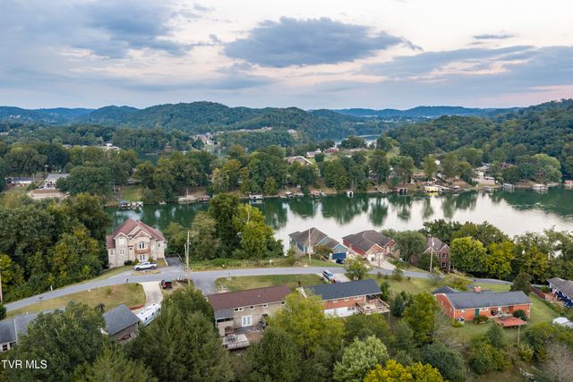3648 Crest Road, Kingsport, TN 37664