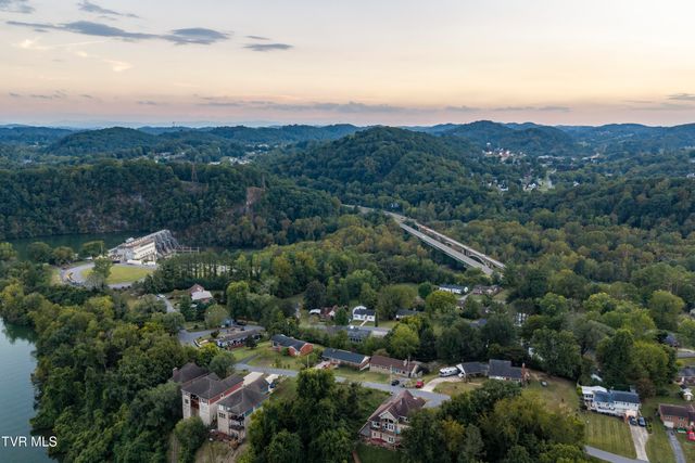 3648 Crest Road, Kingsport, TN 37664