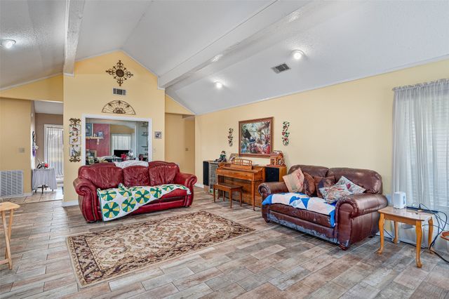 7327 S Lakeshore Drive, Shreveport, LA 71119