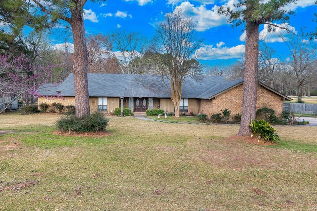 7327 S Lakeshore Drive, Shreveport, LA 71119