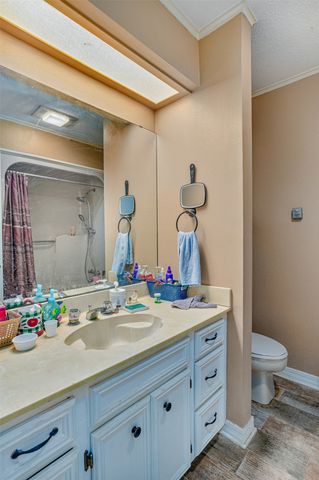 7327 S Lakeshore Drive, Shreveport, LA 71119