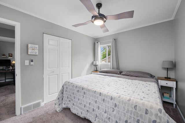 3409 W Garfield Street, Davenport, IA 52804