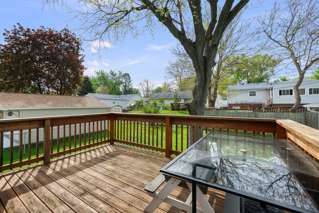 3409 W Garfield Street, Davenport, IA 52804
