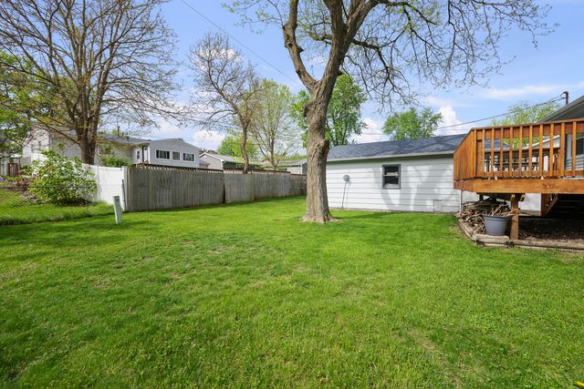 3409 W Garfield Street, Davenport, IA 52804