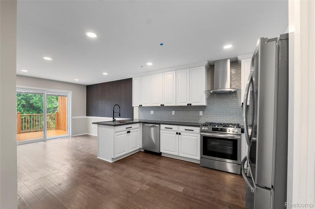 24790 Ashley Court, Redford Charter Township, MI 48239