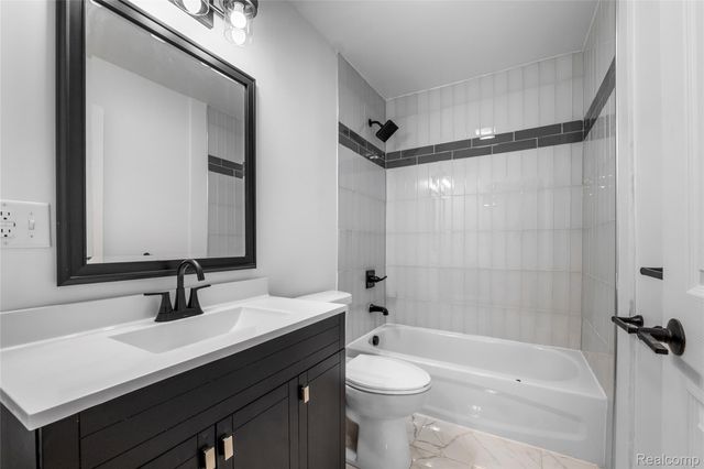 24790 Ashley Court, Redford Charter Township, MI 48239