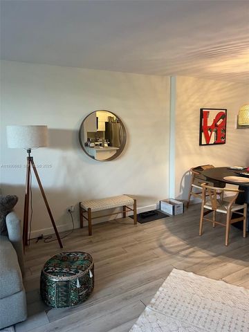 10101 E Bay Harbor Dr 206, Bay Harbor Islands, FL 33154