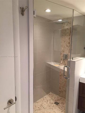 10101 E Bay Harbor Dr 206, Bay Harbor Islands, FL 33154