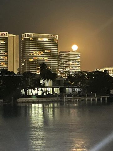 10101 E Bay Harbor Dr 206, Bay Harbor Islands, FL 33154