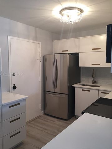 10101 E Bay Harbor Dr 206, Bay Harbor Islands, FL 33154