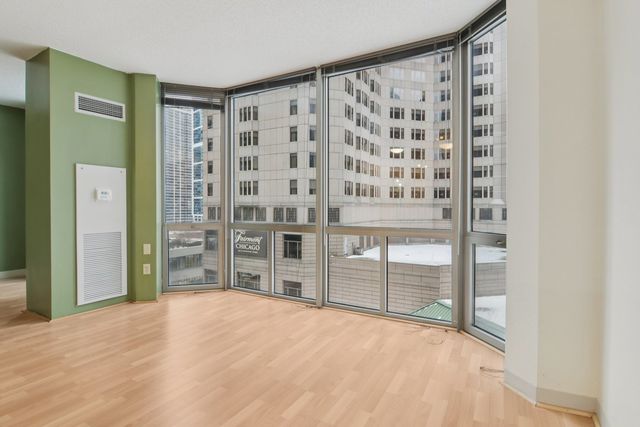 222 N Columbus Drive 711, Chicago, IL 60601