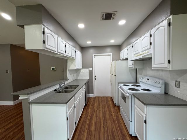 3618 Candleridge, San Antonio, TX 78244