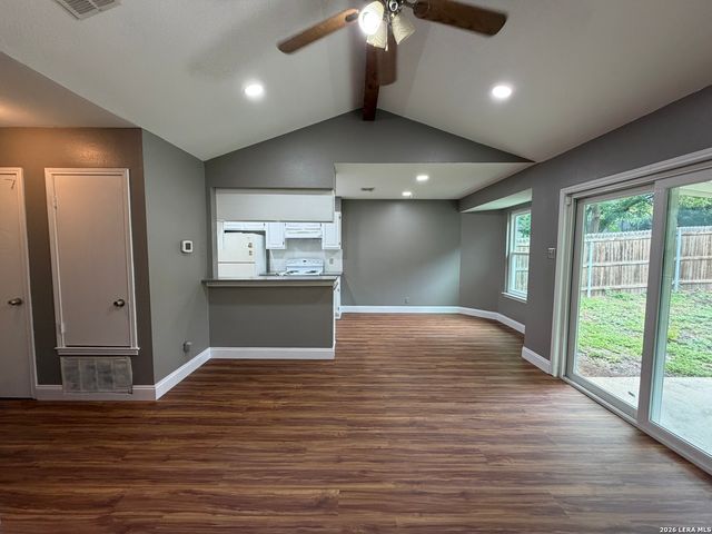 3618 Candleridge, San Antonio, TX 78244