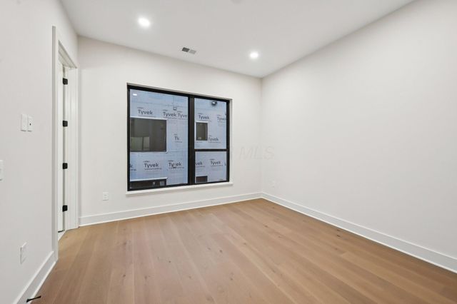 2867 Kobuk Drive, 402, Columbus, OH 43228