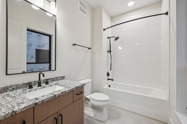 2867 Kobuk Drive, 402, Columbus, OH 43228