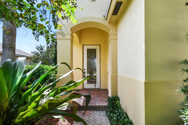 9902 E Verona Circle Circle, Vero Beach, FL 32966
