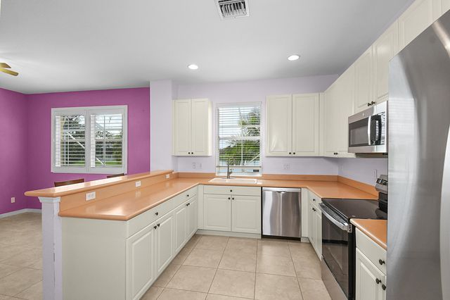 9902 E Verona Circle Circle, Vero Beach, FL 32966