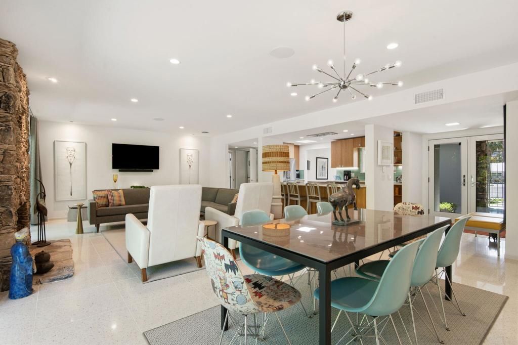 Image 12 of property listing at 1453 Plato Circle, Palm Springs, CA 92264