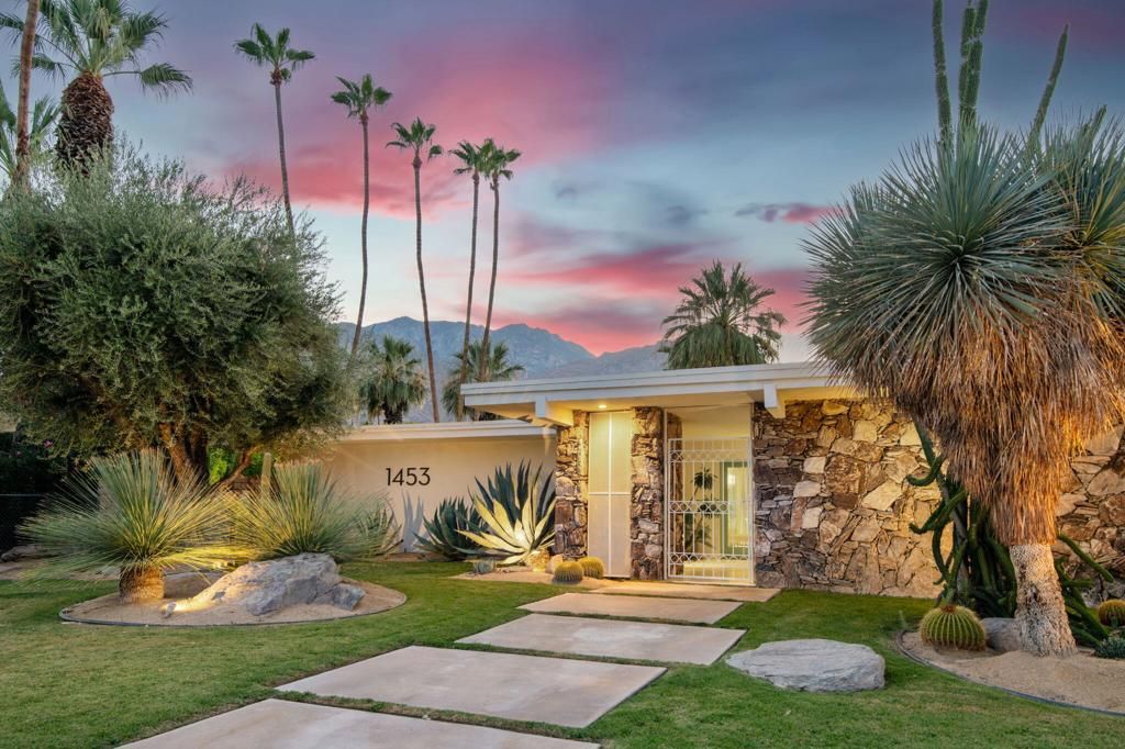 Image 1 of property listing at 1453 Plato Circle, Palm Springs, CA 92264