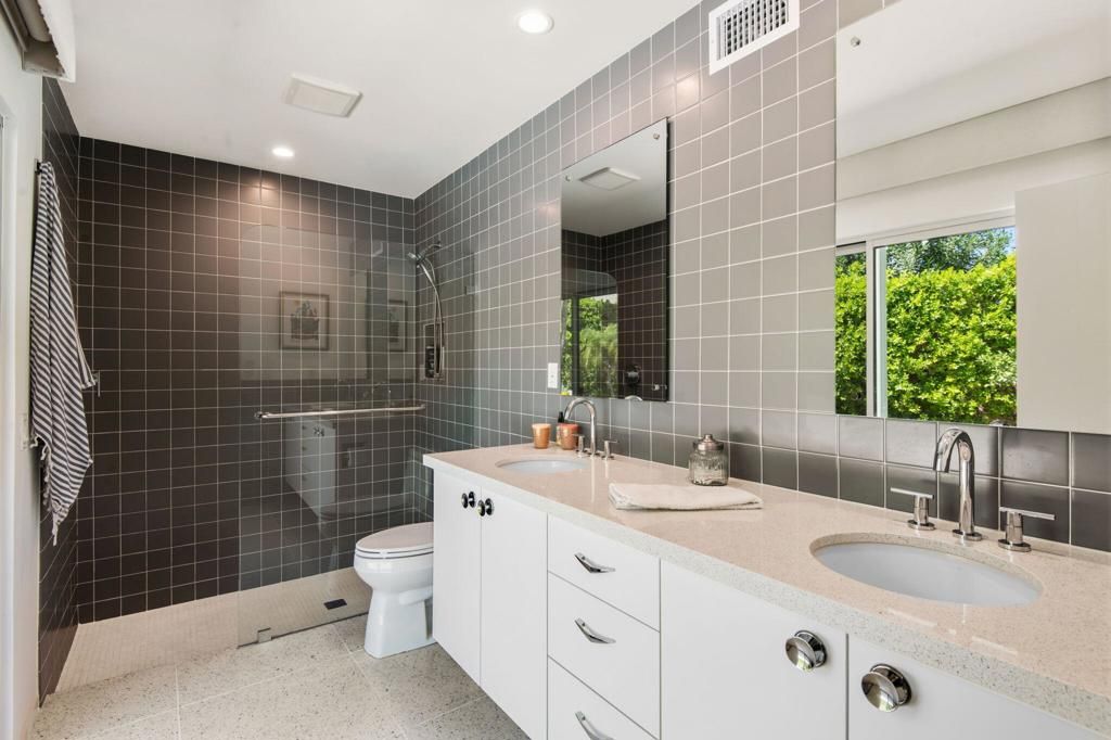 Image 23 of property listing at 1453 Plato Circle, Palm Springs, CA 92264