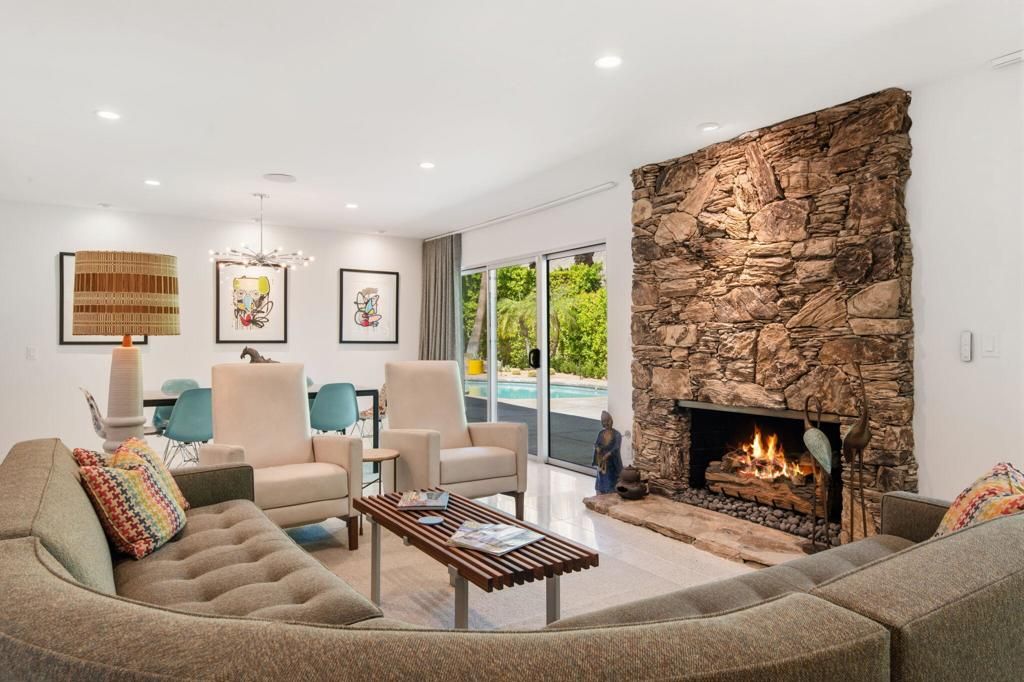 Image 9 of property listing at 1453 Plato Circle, Palm Springs, CA 92264
