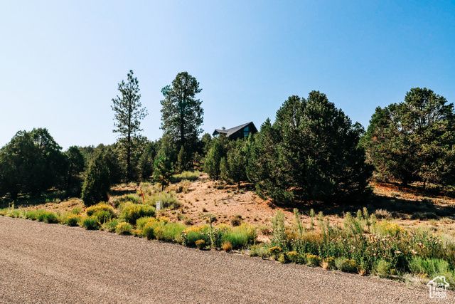 985 N RUSSELL RD, Hatch, UT 84735