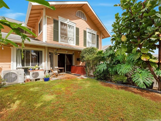 94-752 Lumiauau Street Z2, Waipahu, HI 96797