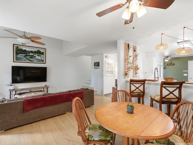 94-752 Lumiauau Street Z2, Waipahu, HI 96797