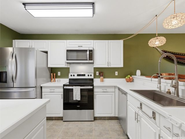 94-752 Lumiauau Street Z2, Waipahu, HI 96797