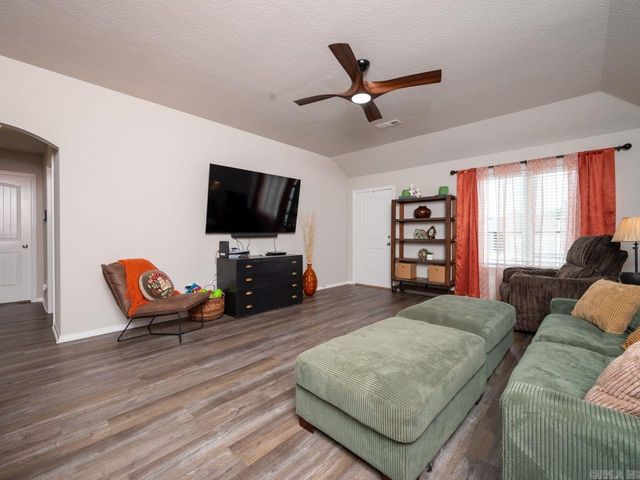 35 Swayze Rhys Lane, Cabot, AR 72023