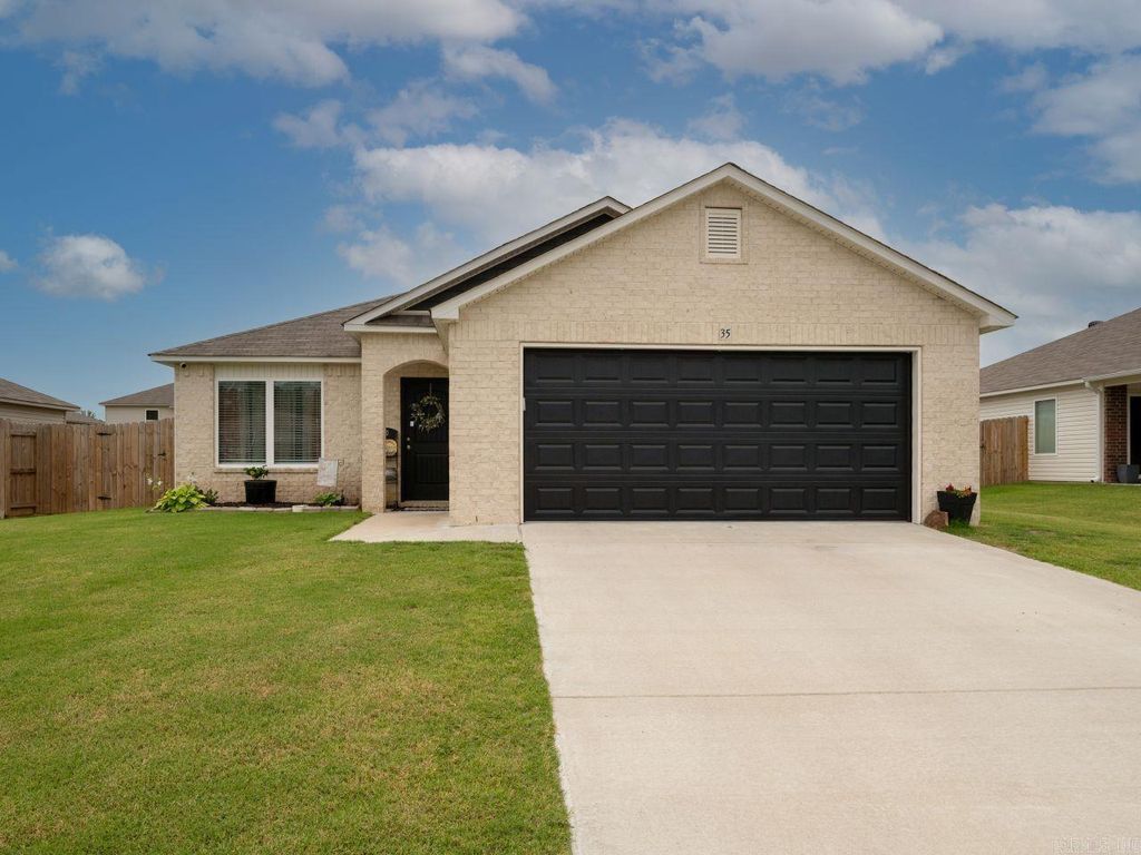 35 Swayze Rhys Lane, Cabot, AR 72023