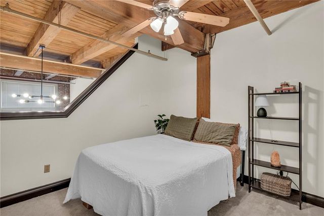 308 W 8th Street 303, Kansas City, MO 64105
