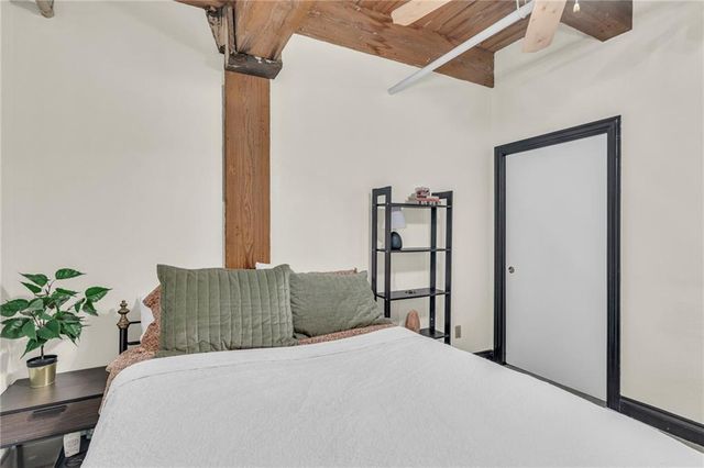 308 W 8th Street 303, Kansas City, MO 64105