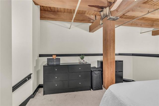 308 W 8th Street 303, Kansas City, MO 64105