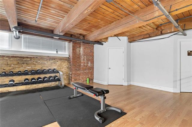 308 W 8th Street 303, Kansas City, MO 64105