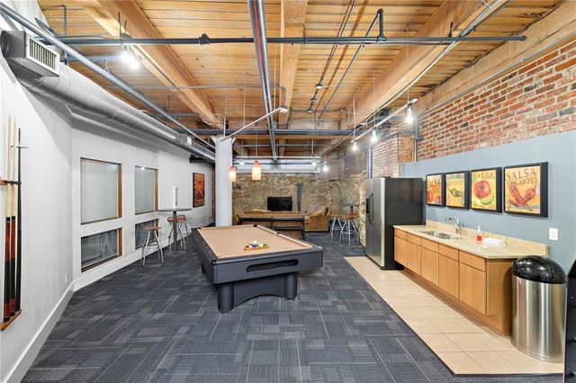308 W 8th Street 303, Kansas City, MO 64105