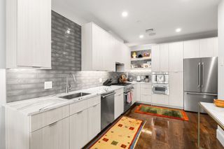 582 E Broadway 4, Boston, MA 02127