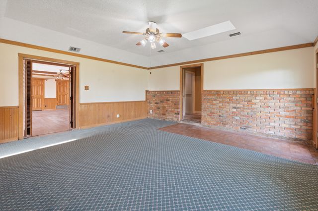 1944 County Road 401, Alvarado, TX 76009