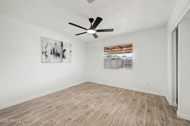 2025 W MOBILE Lane, Phoenix, AZ 85041
